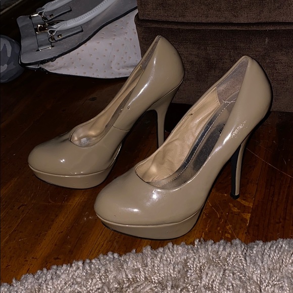 Heels - Picture 2 of 6